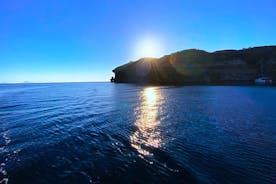 Sigling í sólseturssiglingu á Santorini Caldera