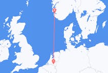 Flyg från Stavanger, Norge till Eindhoven, Nederländerna
