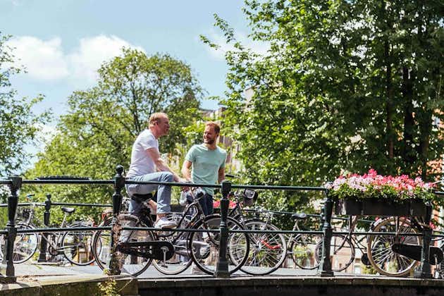 阿姆斯特丹与当地人的私人自行车之旅：包括自行车和当地小吃