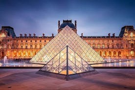 Louvre Museum Reserved Access Tour