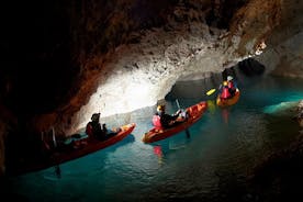 Kajak-Tagesaktivität in den unterirdischen Minen von Bled