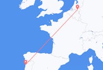 Flyg från Porto, Portugal till Eindhoven, Nederländerna