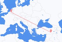 Flyreiser fra Diyarbakir, Tyrkia til Brussel, Belgia
