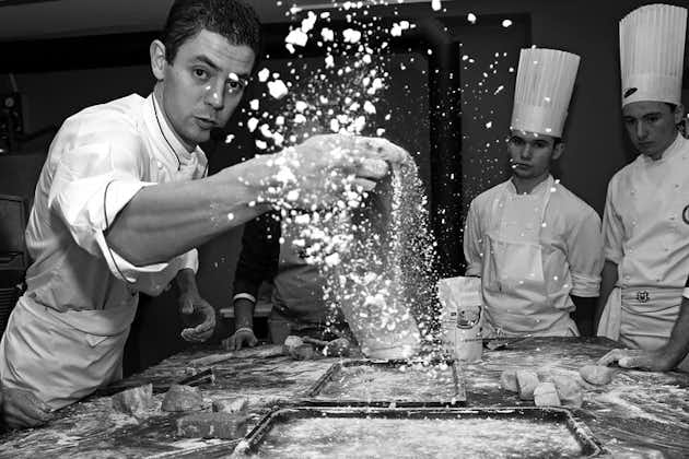 与著名厨师 Luigi Gandola 在 Bellagio 的烹饪课