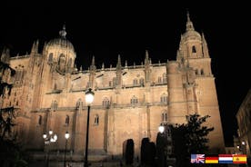 Excursão a pé noturna em Salamanca bilíngue