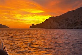 Pôr do sol em Capri em um iate particular de luxo