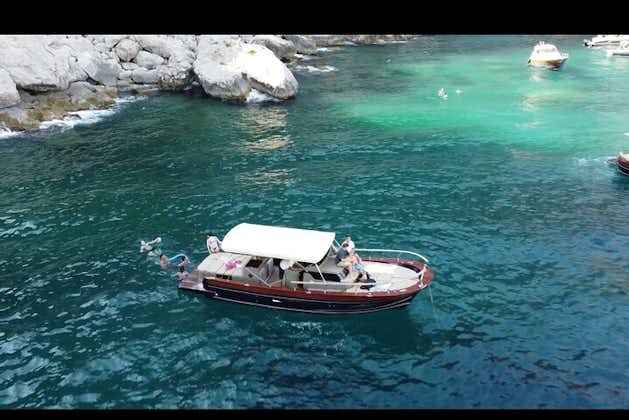 Bootstour durch Capri und seine Höhlen