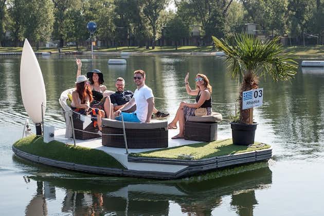 维也纳：多瑙河上的电动船租赁：私人浮岛