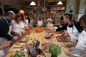 ティラナの料理教室と伝統料理の試飲