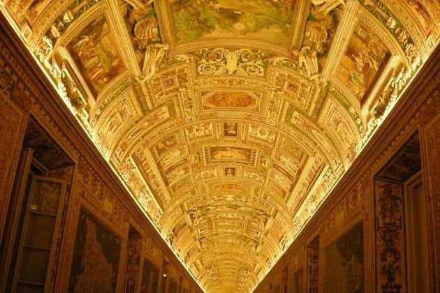 The Vatican City educational tour !!! No line !!! With guide !!!