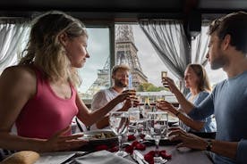 Crucero con almuerzo por el Sena en París: época especial de Navidad