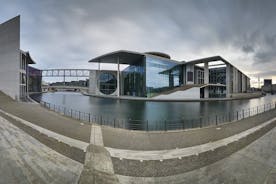 Berliinin arkkitehtuuri/River Spree koko päivän valokuvauskierros
