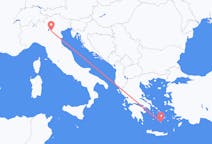 イタリアのヴェローナからから、ギリシャのサントリーニ島までのフライト