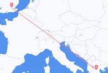 ギリシャのから コザニ、イングランドのへ ロンドンフライト