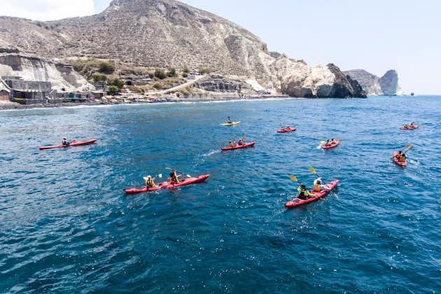 Santorini: kayak de mar con almuerzo ligero