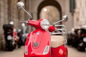 Vespa Motorcykeluthyrning i Florens
