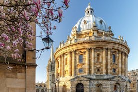 Famous Alumni Outdoor Escape Game in Oxford