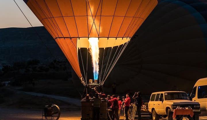 1-hour Hot Air Balloon Flight Over the Fairy Chimneys in Cappadocia