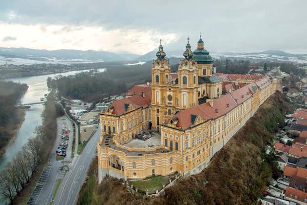 Abbaye de Melk et vallée de la Wachau avec croisière privée d'une journée en bateau au départ de Prague