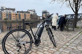 Edinburgh City Small-Group Bike Tour - Choice of E-Bike or Manual