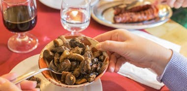Excursão para degustação gourmet de vinhos e comida portugueses para grupos pequenos por Lisboa