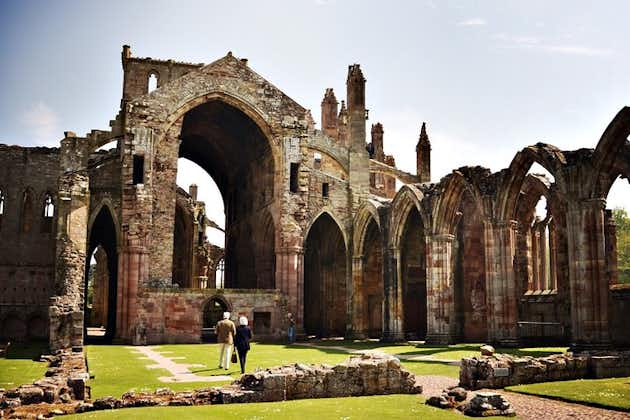 Stone & Story: Rosslyn Chapel & Melrose Abbey Private Day Trip