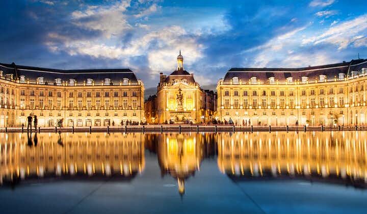 Bordeaux Scavenger Hunt and Best Landmarks Self-Guided Tour