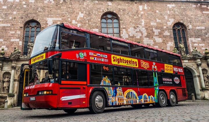 1 dag Riga Sightseeing Röd Buss Hopp På Hopp av