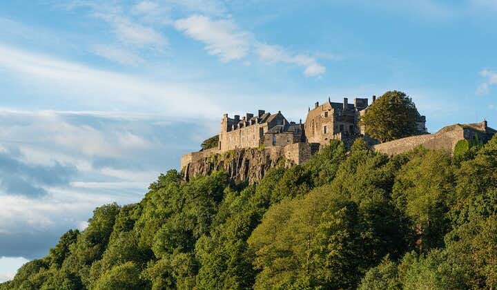 Stirling Castle & Loch Lomond Private Day Tour in Luxury MPV