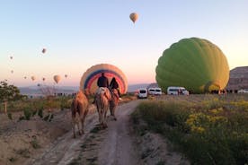 Safari en camello al amanecer en Capadocia