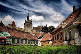 2-Day Small-Group Tour to Dracula's Castle, Rasnov Fortress, Peles Castle, Sighisoara and Libearty Brown Bear Sanctuary with Overnight in Brasov