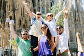 Gaudi Bike Tour with Skip-the-Line Sagrada Familia Ticket