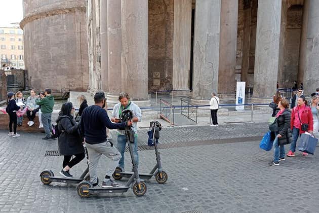Visite baroque avec guide à Rome en scooter 2 heures