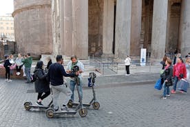 Baroque tour with guide in Rome by Scooter 2 hours