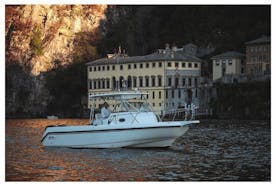 2H Tour Privato in Barca con Capitano sul Lago di Como 10pax