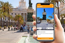 Cádiz Scavenger Hunt and Sightseeing Experience