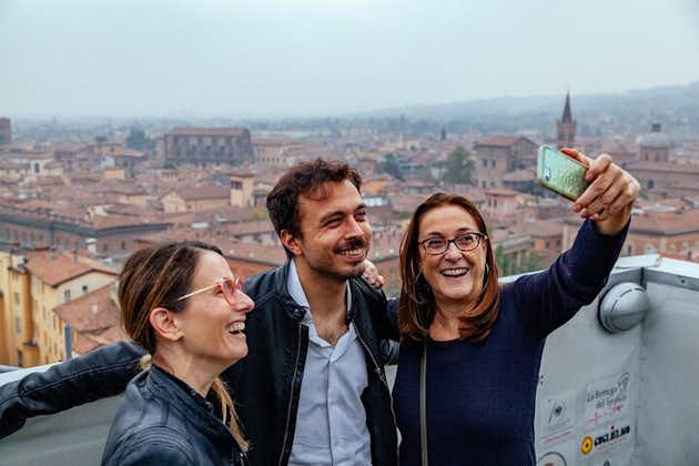 Höhepunkte und versteckte Schätze mit Einheimischen: Best of Bologna Private Tour