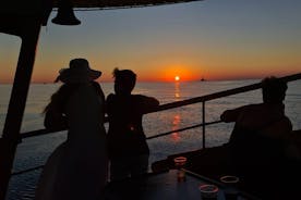 3 uur zonsondergang en dolfijnentour vanuit Medulin met Sandra Boat