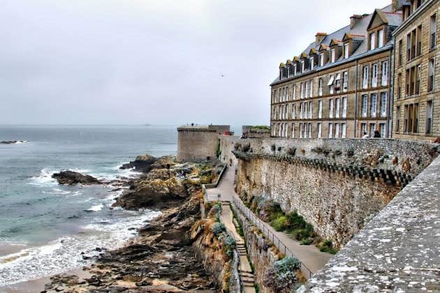 Privat 2-timers spasertur i Saint Malo med privat offisiell reiseleder