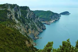 Half Day Small Group Hike to Portovenere with Local Guide