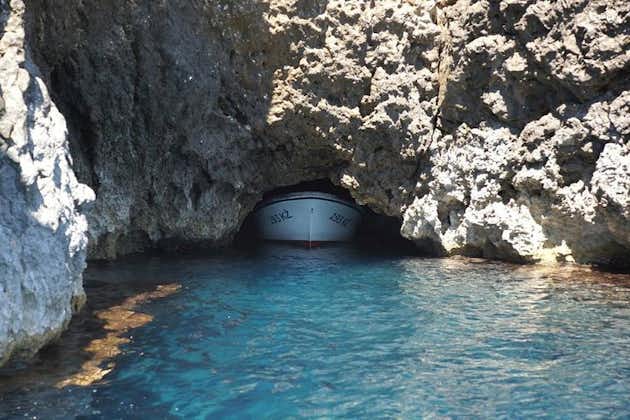 フヴァルからの青の洞窟とヴィス島のスピードボート ツアー