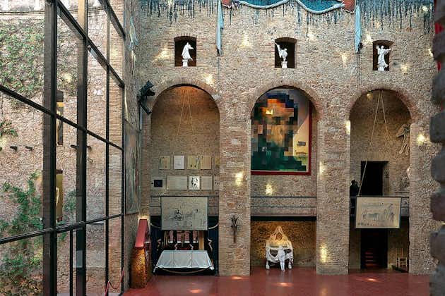 Tour del Museo Dalì e Costa Brava per piccoli gruppi