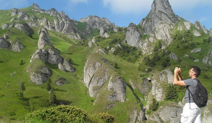 在喀尔巴阡山脉徒步攀登五个地区的所有级别