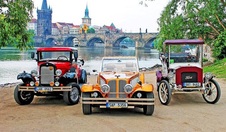 1,5 hour oldtimer convertible Prague sightseeing tour