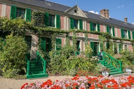 Viagem privada de um dia aos museus Giverny e Marmottan Monet saindo de Paris