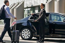 Private one way transfer from/to airport to/from hotel in Bari