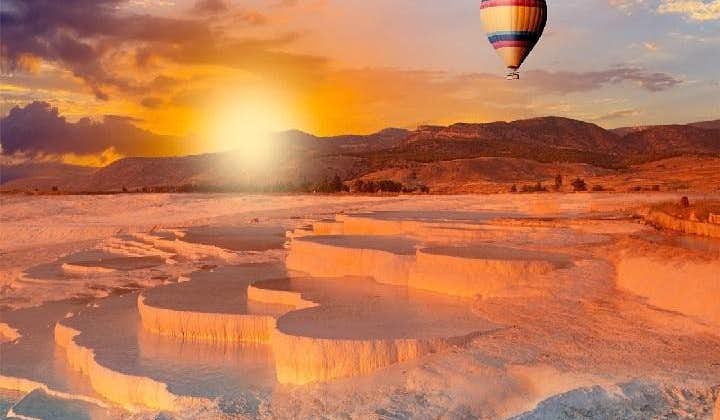 Pamukkale Hot Air Balloon Tour with Breakfast and Champagne