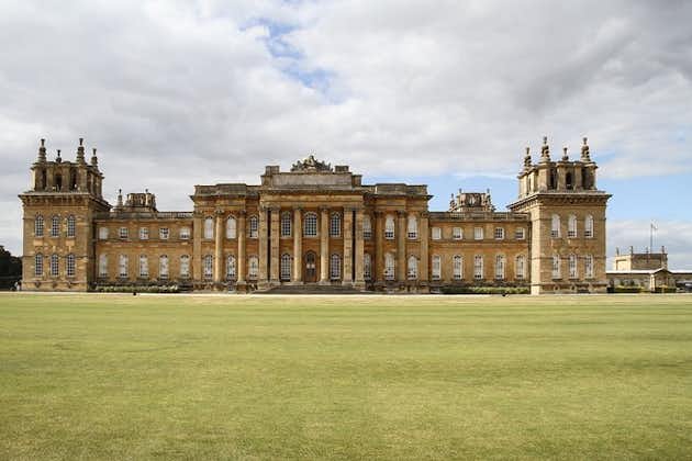Private Blenheim Palace, the birthplace of Winston Churchill, Tour from London.