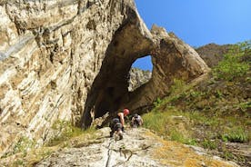 Experiencia privada de escalada o senderismo en Cheile Turzii