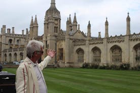 Opastettu historiallinen kävelykierros Cambridgessa oppaan ja kurkistamisen kanssa
